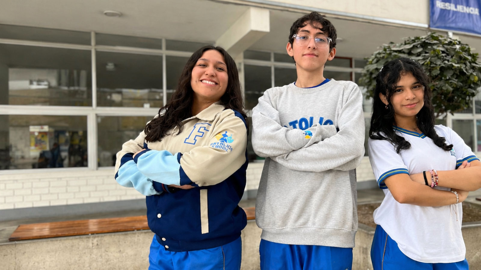 Estudiantes de Católica School